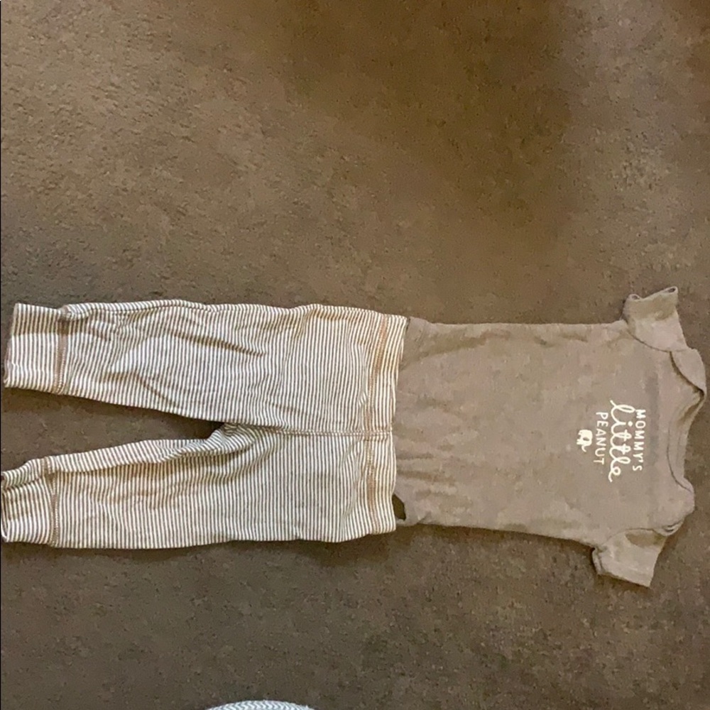 Mommy’s little peanut Baby outfit